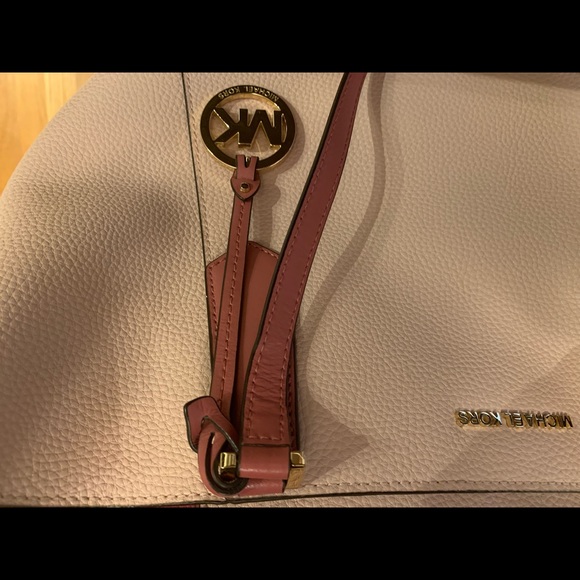 🌟 NWOT Large Pink Micheal Kors Tote 🌟 - Picture 5 of 6